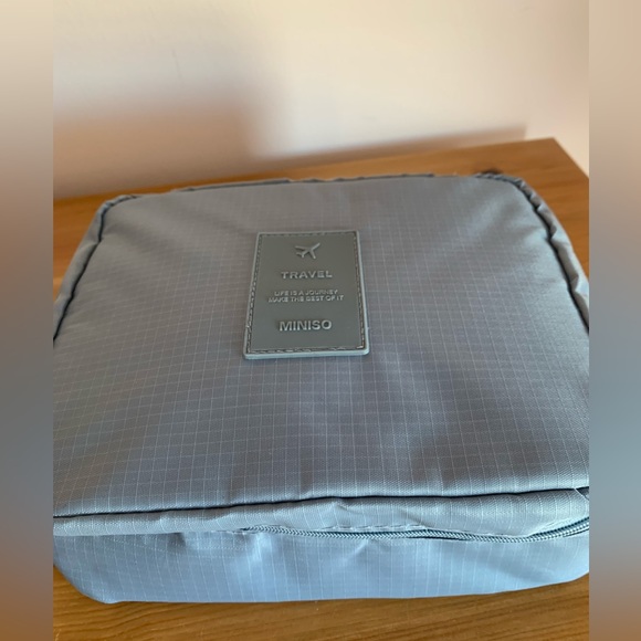 Travel Kit - Picture 14 of 16